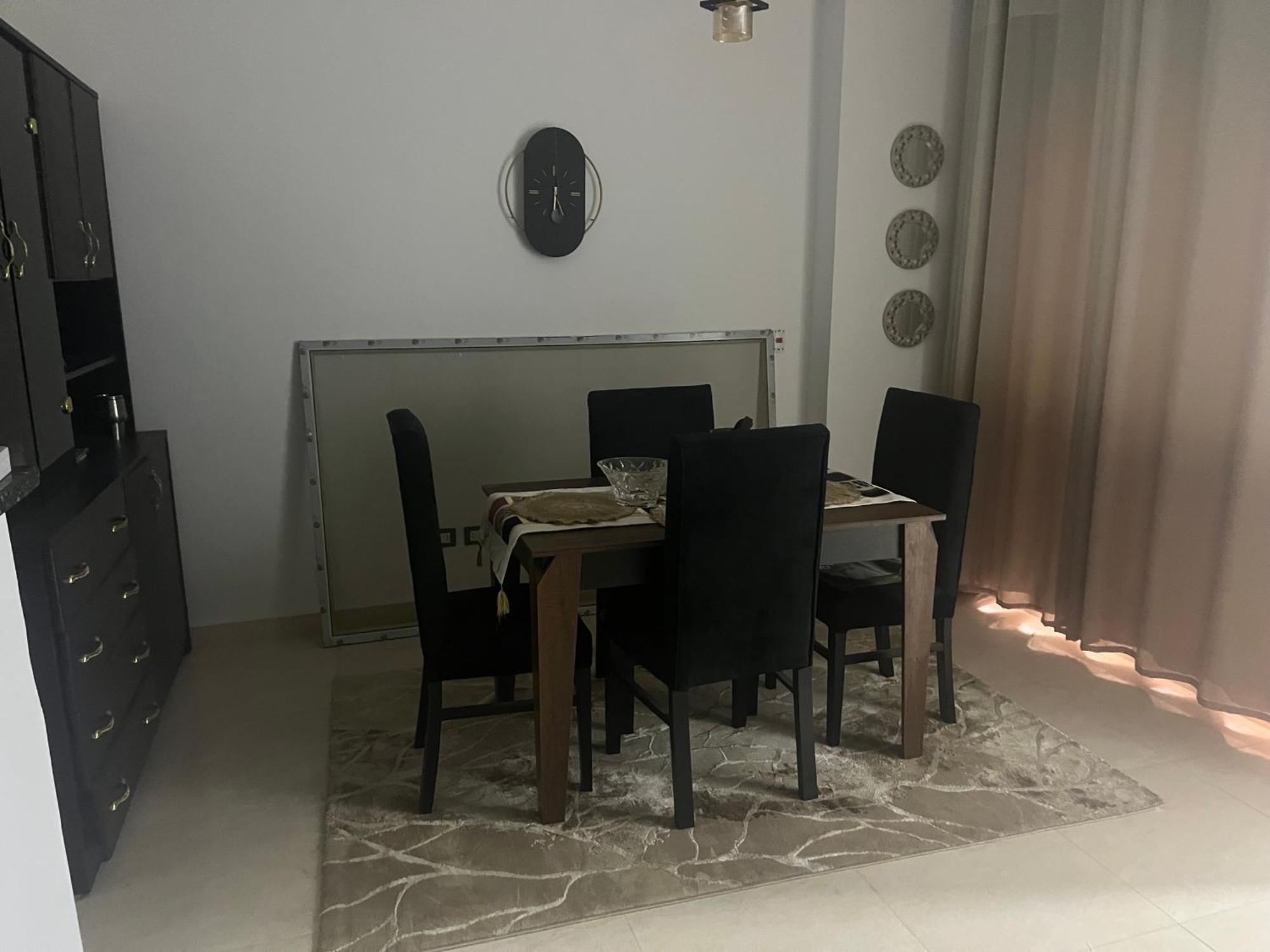 Cozy 2br In Maadi *